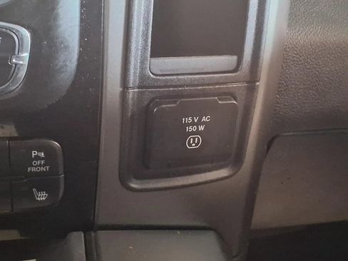 Used 2018 RAM 2500 Laramie w/ Sport Appearance Group AWD/4WD image 21