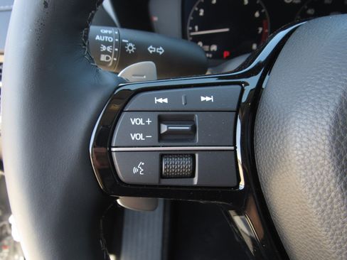 Certified 2025 Acura ADX FWD image 27