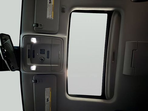 Used 2015 Chevrolet Tahoe LTZ image 27