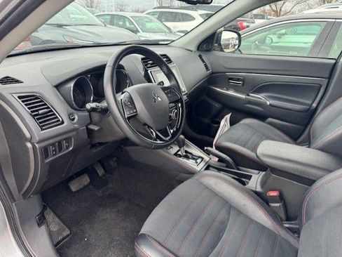 Used 2025 Mitsubishi Outlander Sport SE image 18