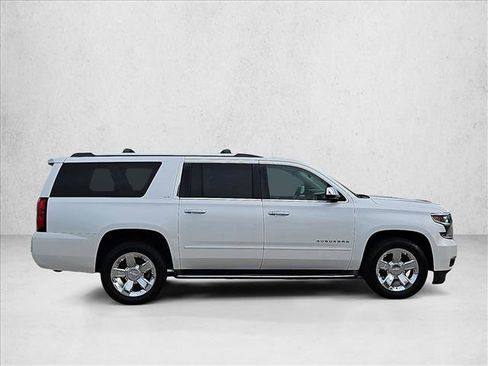 Used 2016 Chevrolet Suburban LTZ image 4