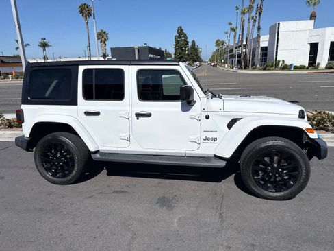 Used 2023 Jeep Wrangler Unlimited Sahara AWD/4WD image 8