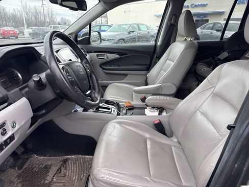 Used 2018 Honda Ridgeline RTL-E image 19