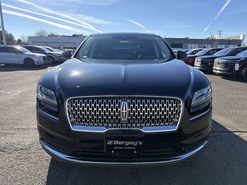 Certified 2022 Lincoln Nautilus Reserve w/ Luxury Package image 8