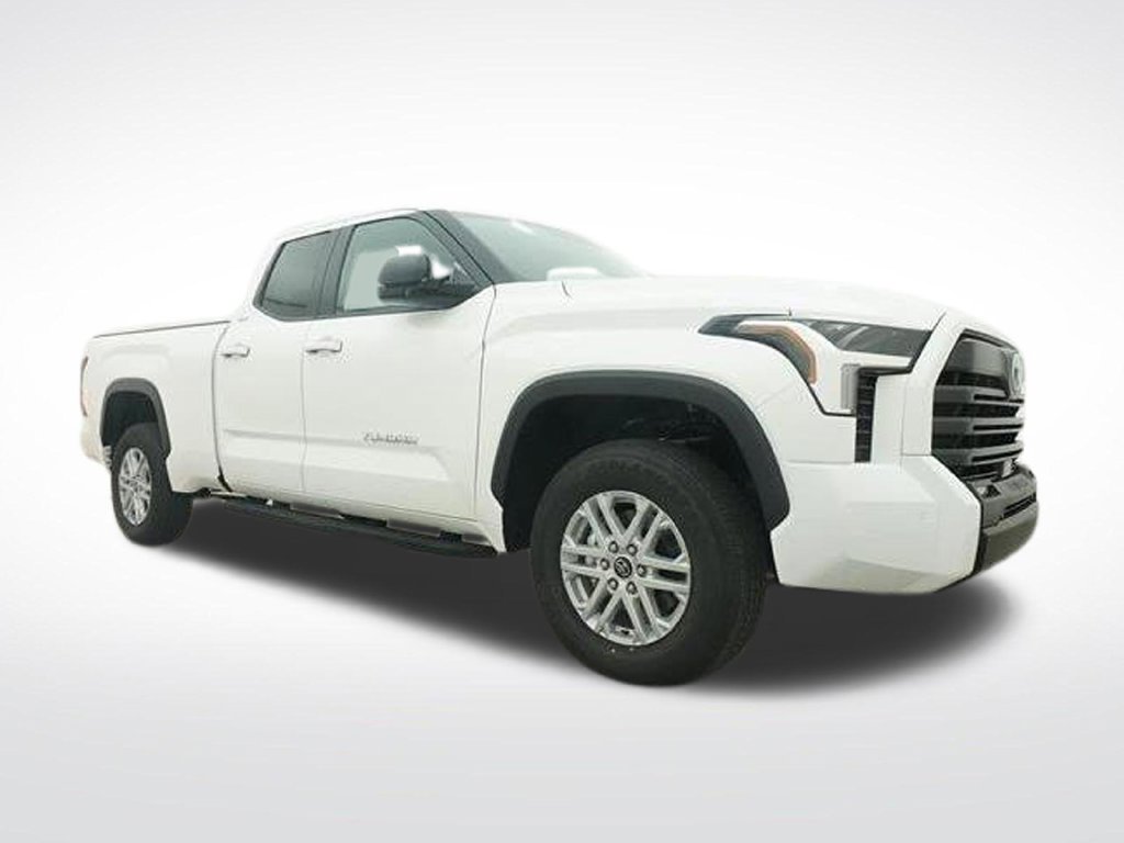 Used 2024 Toyota Tundra SR5 w/ SR5 Premium Package AWD/4WD image 33