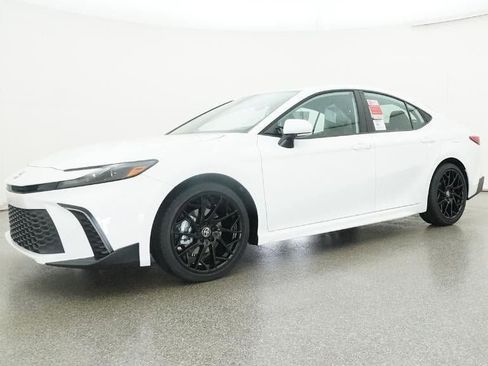 New 2026 Toyota Camry SE image 17