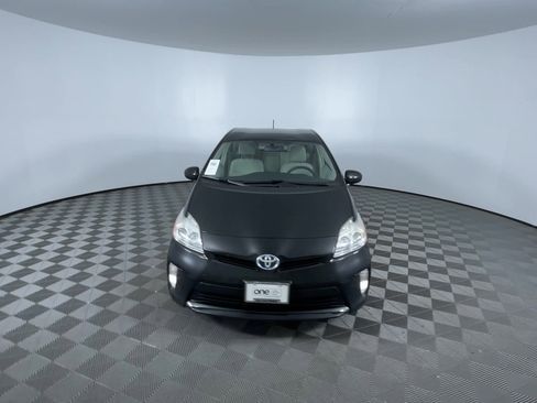 Used 2015 Toyota Prius Two image 3