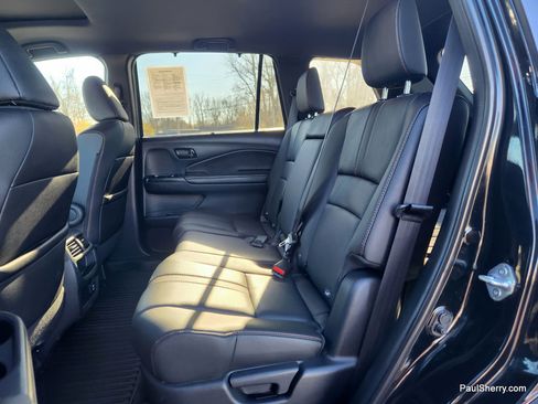 Used 2023 Honda Passport TrailSport image 45