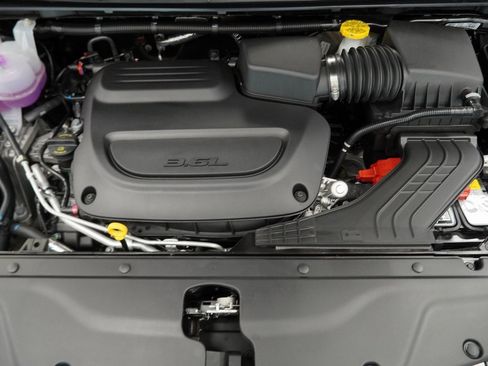 New 2026 Chrysler Pacifica Select image 35