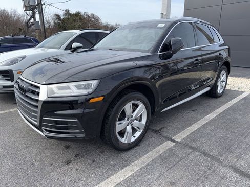 Used 2018 Audi Q5 2.0T Premium Plus w/ Premium Plus Package image 2