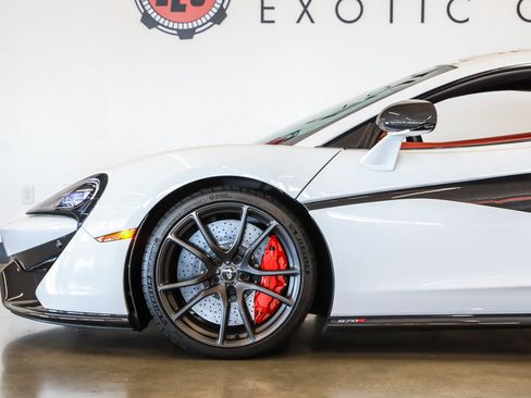 Used 2016 McLaren 570S Coupe RWD image 31