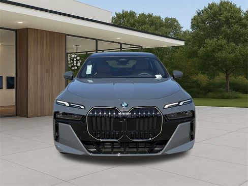 New 2026 BMW 740i 740i w/ Premium Package image 4