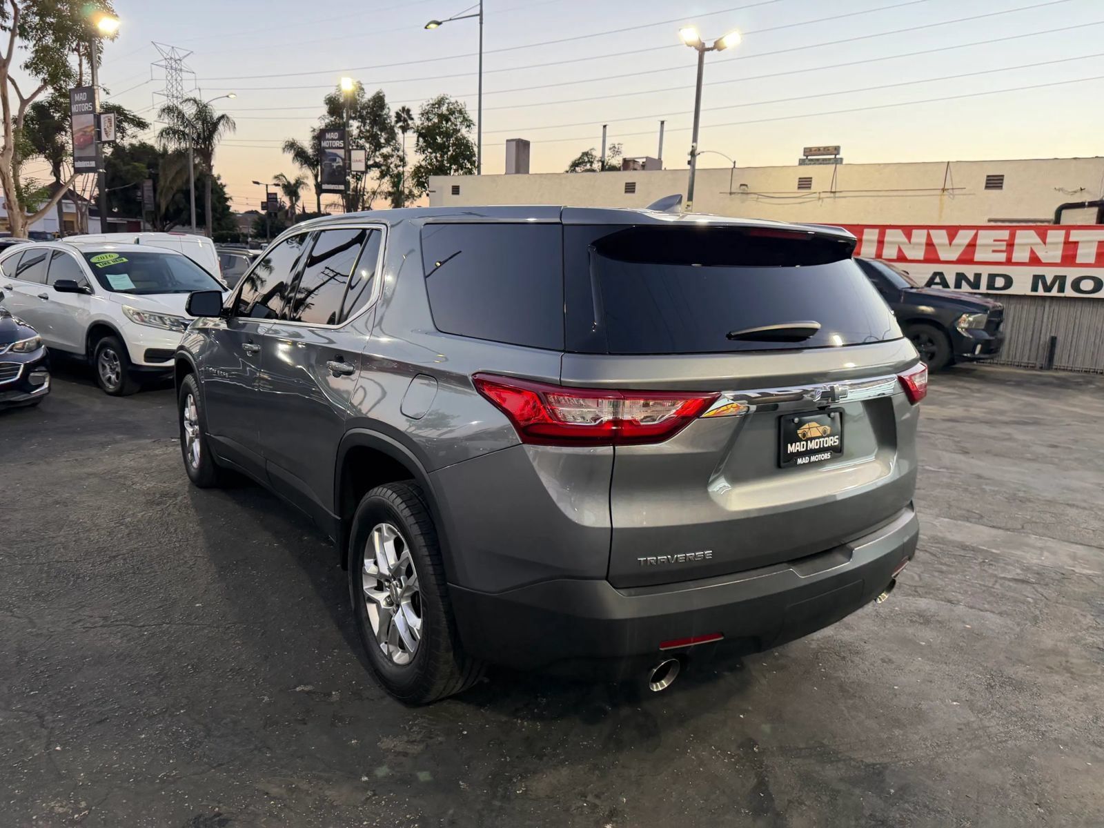 Used 2020 Chevrolet Traverse LS w/ LPO, Cargo Package FWD image 4