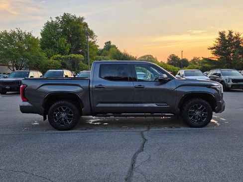 Used 2023 Toyota Tundra Platinum AWD/4WD image 9