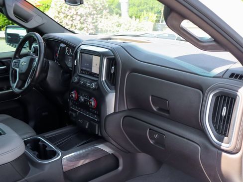 Used 2019 Chevrolet Silverado 1500 LTZ w/ LTZ Premium Package image 43