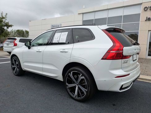 Used 2025 Volvo XC60 B5 Ultra w/ Protection Package Premier image 4