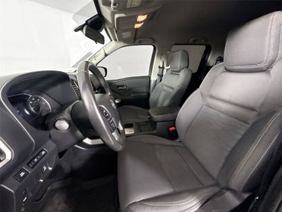 Used 2024 Nissan Frontier SV w/ SV Convenience Package
