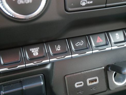 Used 2024 GMC Sierra 2500 Pro AWD/4WD image 30