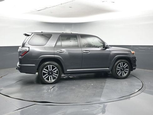 Used 2018 Toyota 4Runner Limited image 2