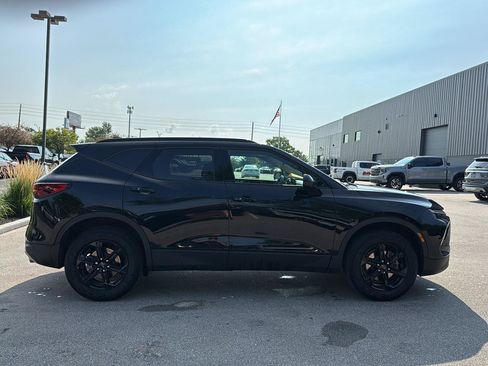 Used 2023 Chevrolet Blazer LT w/ Convenience Package FWD image 2