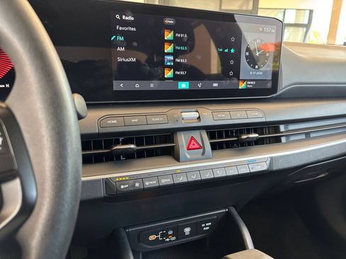 Used 2025 Kia K4 FWD image 17