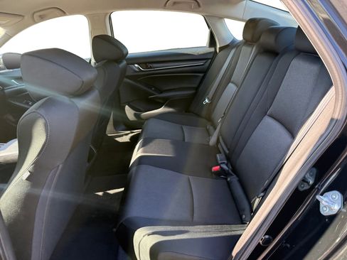 Used 2021 Honda Accord Hybrid image 16
