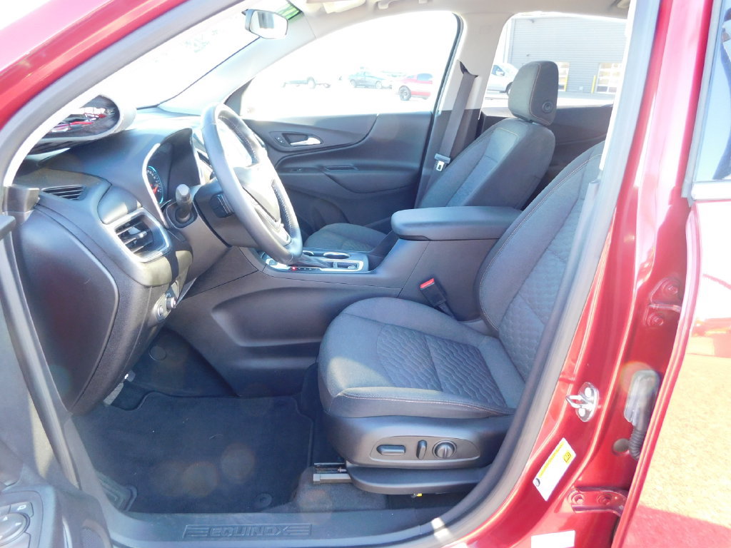 Used 2018 Chevrolet Equinox LT w/ LT True North Edition AWD/4WD image 15