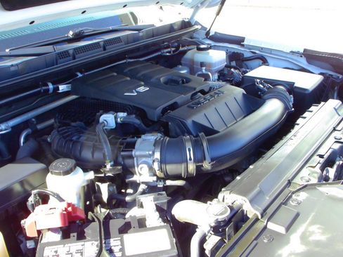 Used 2023 Nissan Frontier SV w/ Technology Package image 29