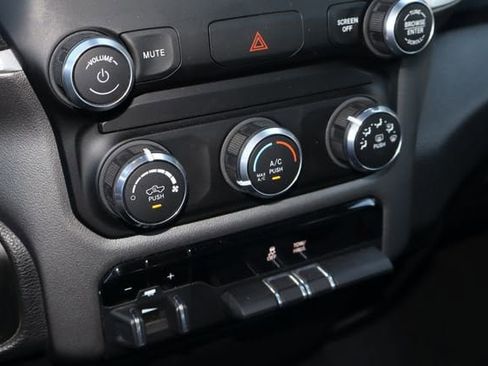 Used 2022 RAM 2500 Big Horn AWD/4WD image 22