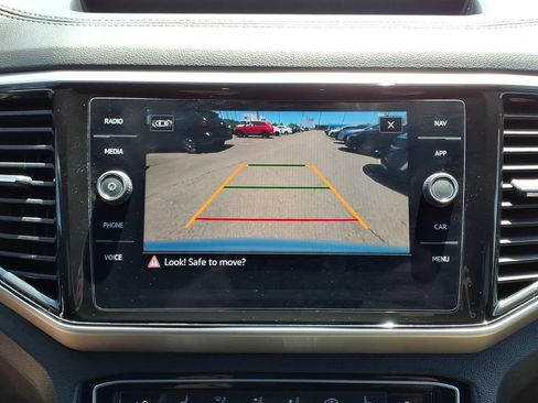 Used 2021 Volkswagen Atlas Cross Sport SEL R-Line AWD/4WD image 12
