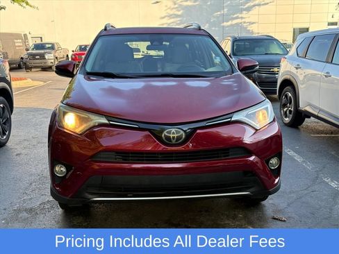 Used 2018 Toyota RAV4 XLE AWD/4WD image 3