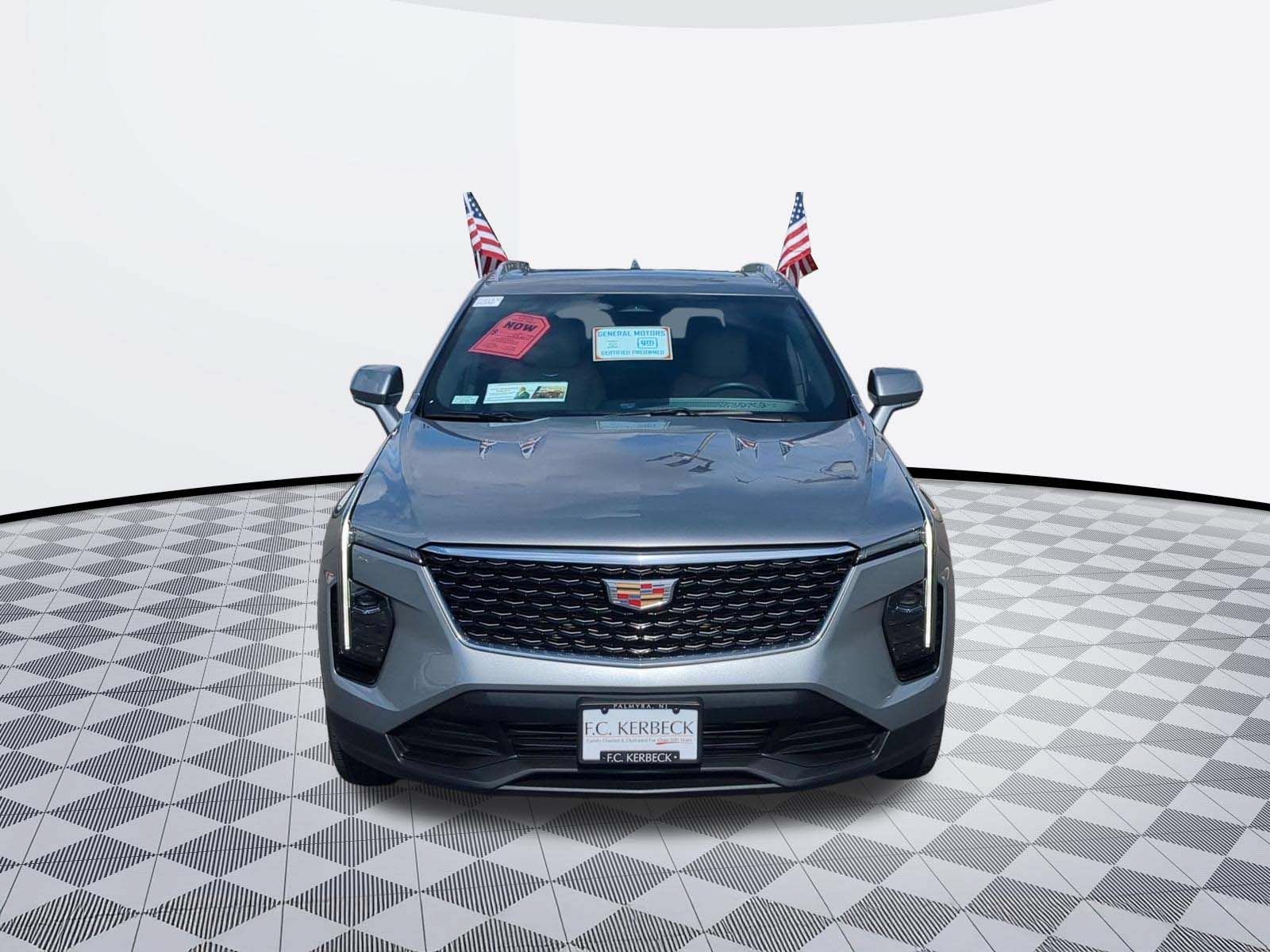 Certified 2024 Cadillac XT4 Luxury w/ Cold Weather Package AWD/4WD image 3