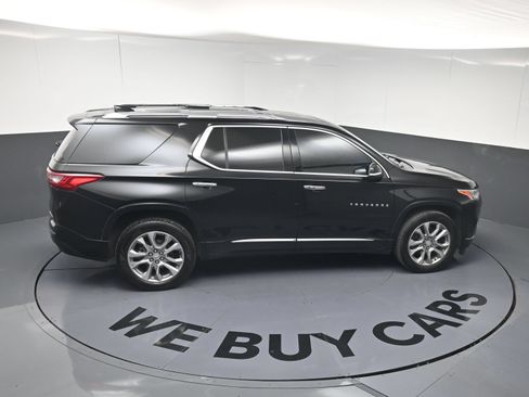 Used 2021 Chevrolet Traverse Premier AWD/4WD image 37