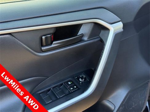 Used 2019 Toyota RAV4 LE w/ All Weather Liner Package image 18
