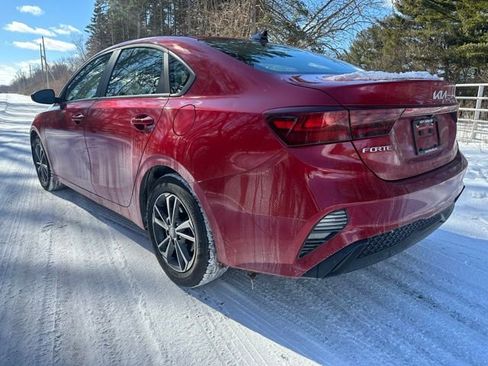 Certified 2024 Kia Forte LXS image 2