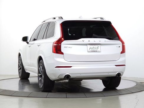 Used 2019 Volvo XC90 T5 Momentum w/ Multimedia Package AWD/4WD image 6