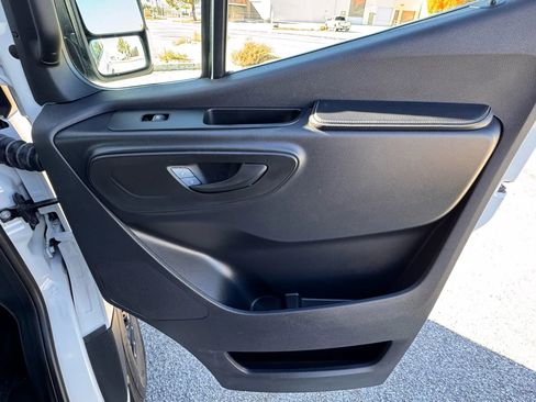 Used 2021 Mercedes-Benz Sprinter 2500 image 14