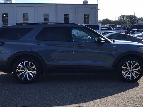Used 2026 Ford Explorer ST-Line image 4