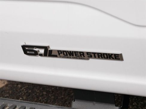 Used 2024 Ford F550 4x4 SuperCab Super Duty image 5