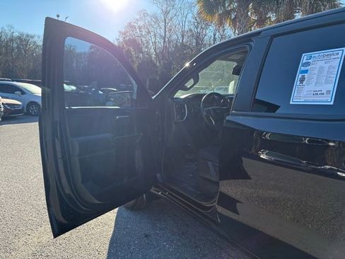 Used 2020 Chevrolet Silverado 1500 RST w/ RST Value Package image 11