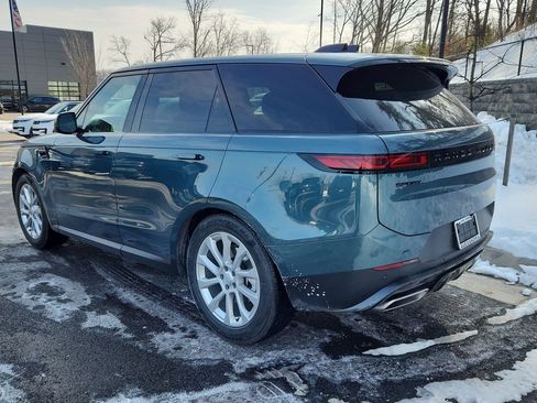 Used 2025 Land Rover Range Rover Sport SE AWD/4WD image 12