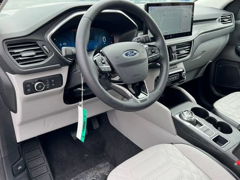 New 2024 Ford Escape SE w/ PHEV Premium Package FWD image 16