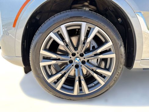 Certified 2024 BMW X7 xDrive40i AWD/4WD image 12