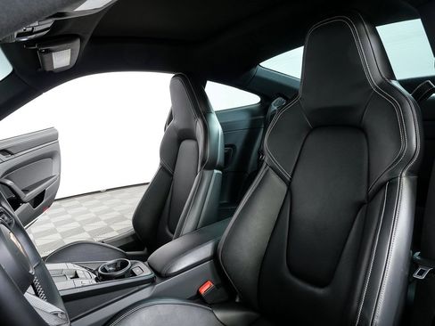 Certified 2022 Porsche 911 Carrera GTS image 5