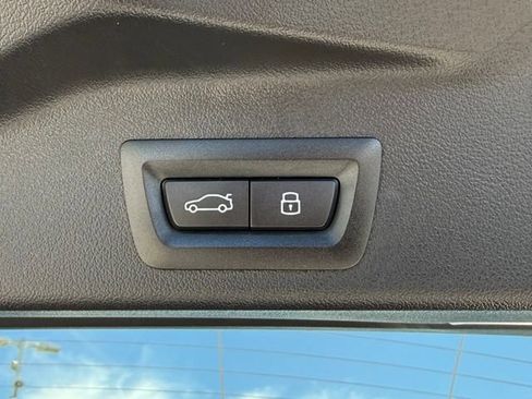 Used 2026 BMW X5 sDrive40i w/ Premium Package RWD image 17