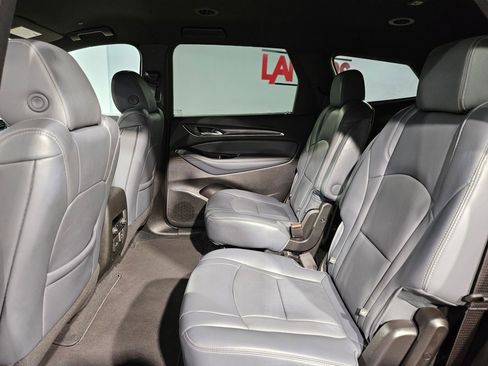 Used 2024 Buick Enclave Premium image 36