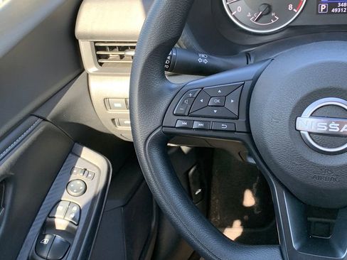 Used 2024 Nissan Sentra S FWD image 13