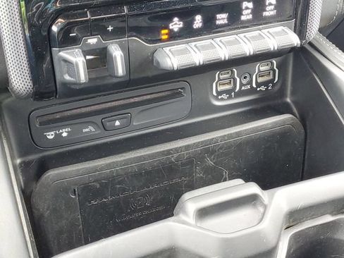 Used 2019 RAM 1500 Limited AWD/4WD image 31