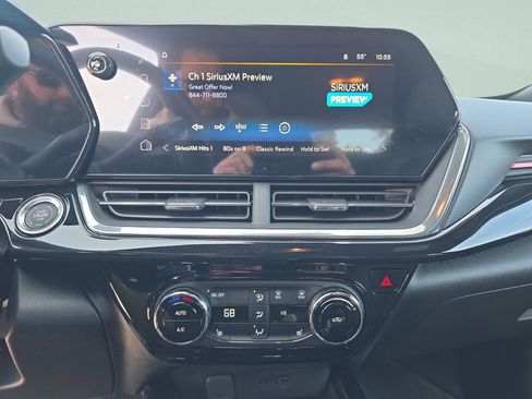 New 2026 Chevrolet Trax RS w/ Sunroof Package image 20