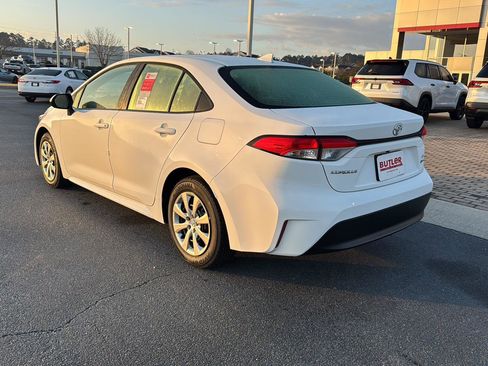 New 2026 Toyota Corolla LE image 3